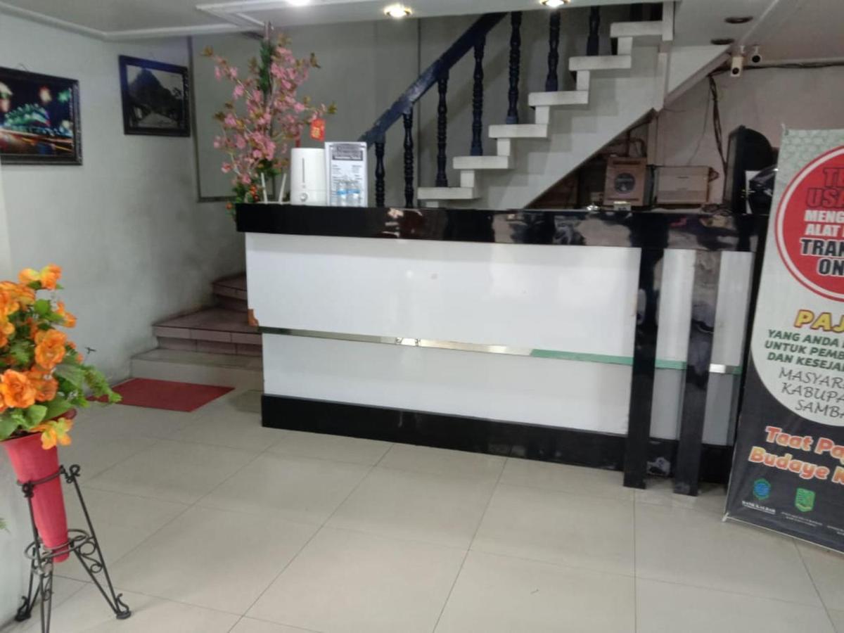 Grand Hotel Pemangkat Exterior photo